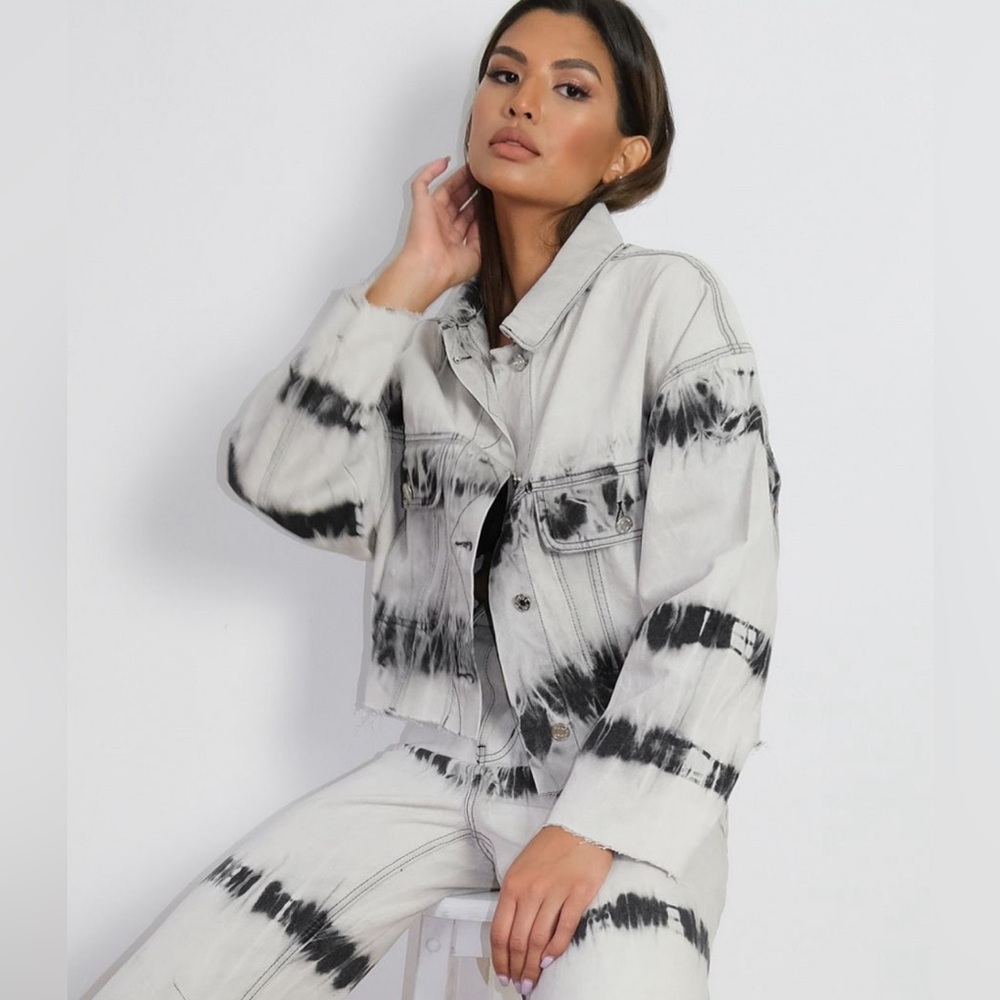 Missguided tie dye black and stone pleated jacket size 12 new with tags